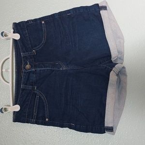 💜 Signature Studio jean shorts